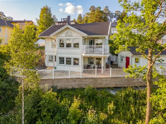 Villa, Angantyrvägen 1, Österskär, Österåker