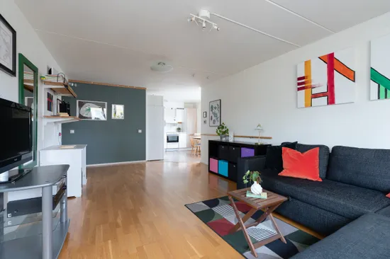 Bostadsrätt, Centrumslingan 49, Solna C, Solna