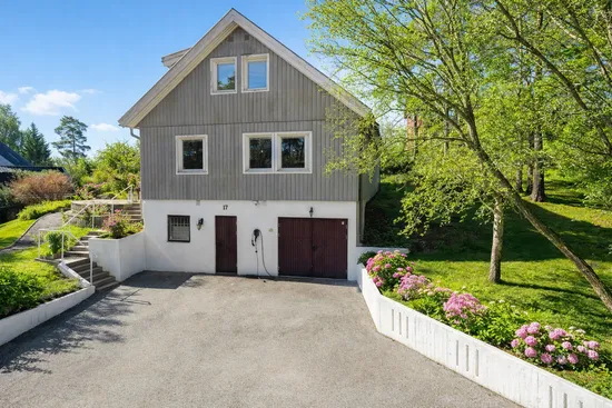 Villa, Fyrklöversbackarna 17, Hässelby Södra Villastad, Stockholm