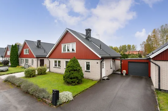 Villa, Stenbocksvägen 8, Tierp