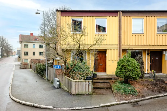 Villa, Radhus, Vattengränd 18, Väster, Nyköping