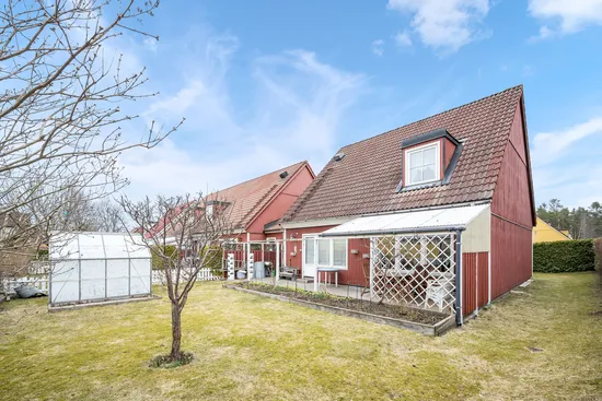 Villa, Pusshagen 28, Haninge