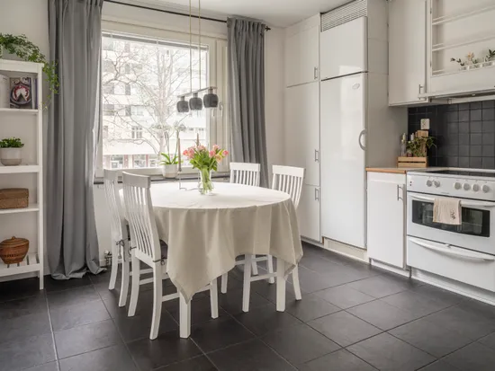 Bostadsrätt, Vänortsstråket 43B, Töjnan, Sollentuna