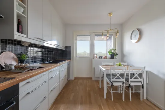 Bostadsrätt, Kyrkbacken 25, Hagalund, Solna