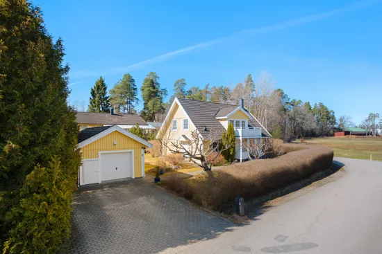 Villa, Biskop Johannes väg 23, Stäket, Järfälla