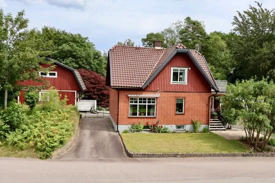 Villa, Hallingaliden 16A & B, Örkelljunga