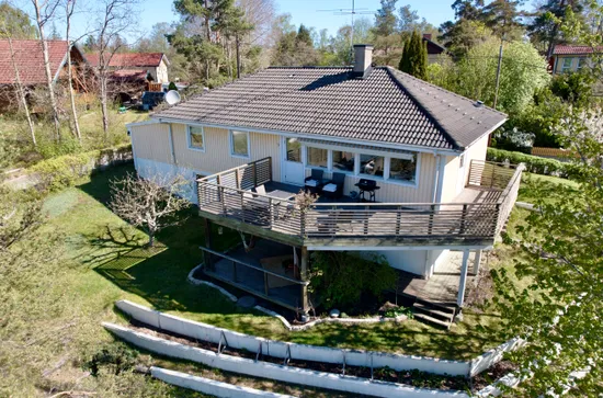 Villa, Lilla Björnvägen 3, Västra Solgård, Huddinge