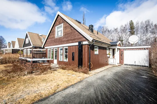 Villa, Benskedsvägen 11, Odensala, Östersund