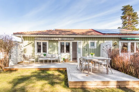 Villa, Radhus, Bruncronas väg 11, Värmdö - Haghulta, Värmdö