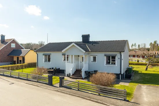 Villa, Klövervägen 9, Skövde