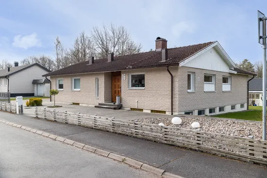 Villa, Poppelvägen 16, Huskvarna Jöransberg, Jönköping