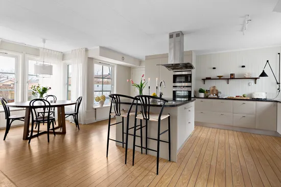 Villa, Gröna vägen 4, Håbo-Tibble Kyrkby, Upplands-Bro