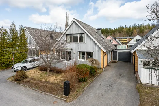 Radhus, Flöjtgatan 17, Gånsvik, Härnösand