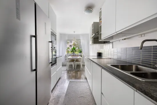 Bostadsrätt, Falkholmsgränd 13, Skärholmen, Stockholm