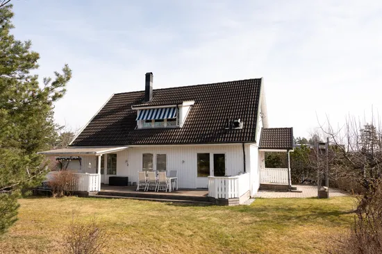 Villa, Källtorpsvägen 22, Källtorp, Västerås