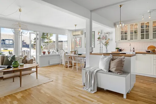 Villa, Radhus, Ingefasts väg 87, Täby kyrkby, Täby