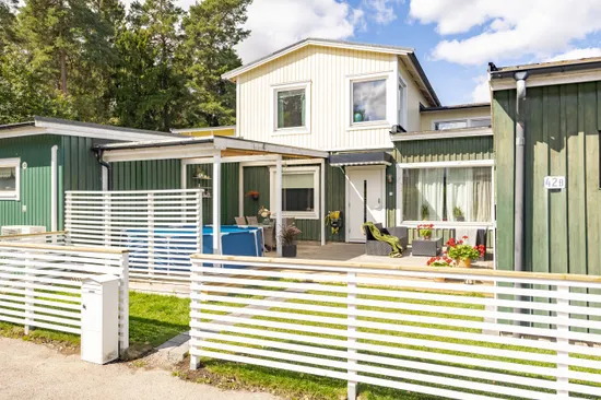 Radhus, Vulcanusvägen 42B, Bergvreten, Enköping