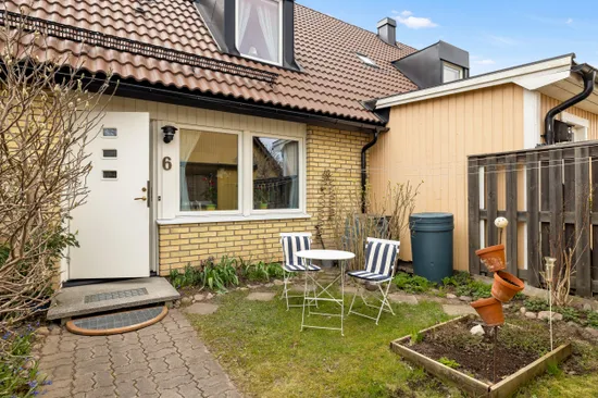 Villa, Radhus, Bonadsvägen 6, Nåntuna, Uppsala