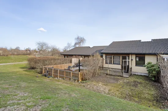 Bostadsrätt, Radhus, Lilla Björnens gränd 6, Skälby, Järfälla