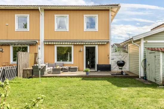 Bostadsrätt, Radhus, Kosmosgränd 56, Skälby, Järfälla