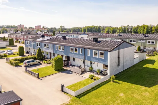 Villa, Ringensons väg 5E, Johannisdal, Köping