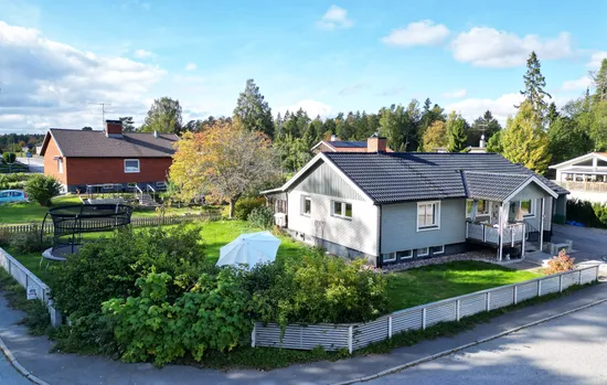 Villa, Skarsjövägen 3, Rimbo, Norrtälje