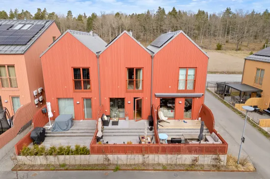 Bostadsrätt, Radhus, Idunslingan 15, Skälby, Järfälla