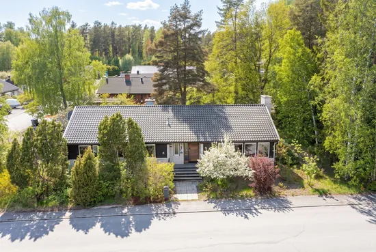 Villa, Boplatsgatan 2, Bjurhovda, Västerås