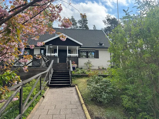 Villa, Häggvägen 23A, Barkarby, Järfälla