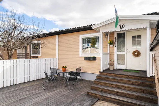 Radhus, Visthusvägen 10, Klockarberget, Sundsvall