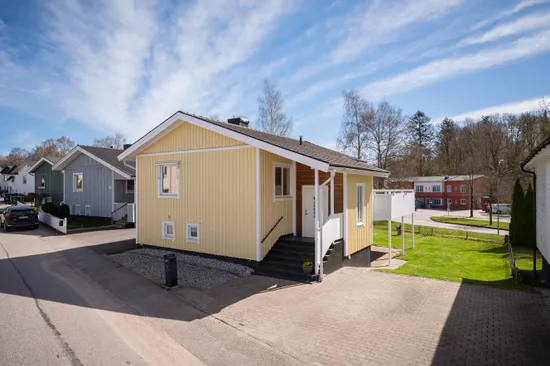 Villa, Hagtornsliden 18, Trandared, Borås