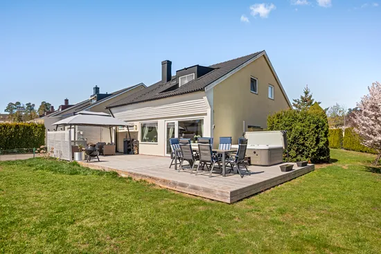 Villa, Basgränd 49, Kälvesta, Stockholm