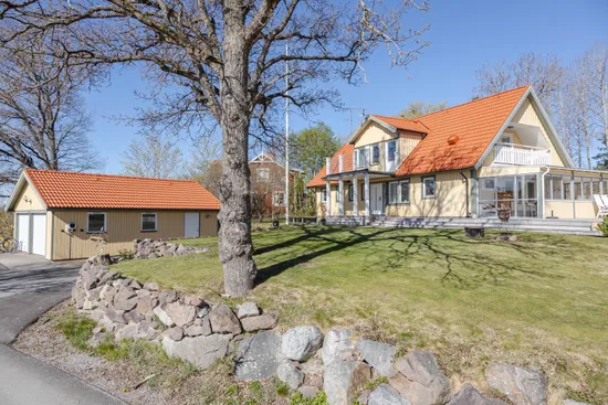 Villa, Eneby Östergård, Vallby, Eskilstuna