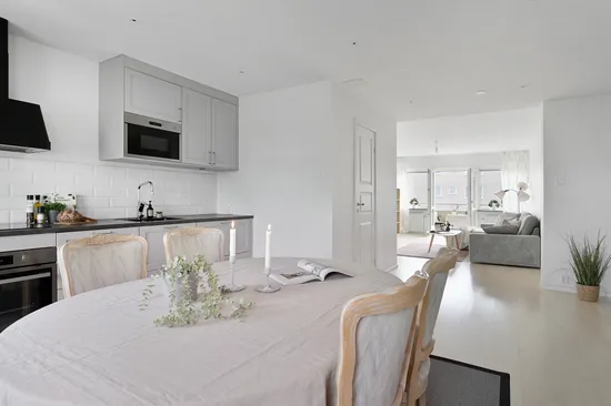 Bostadsrätt, Tornslingan 11B vån 3/3, Trångsund, Huddinge