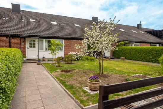 Villa, Radhus, Riddarvägen 18, Österskär, Österåker