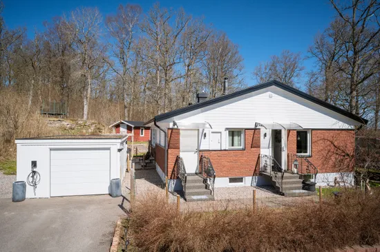 Villa, Fornminnesvägen 1, Hökerum, Ulricehamn