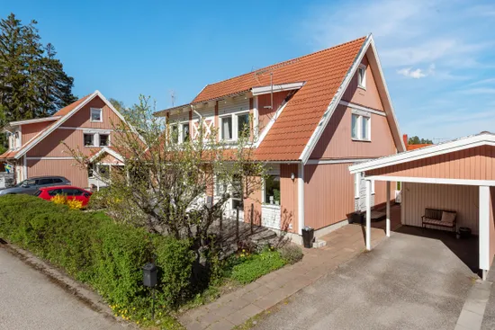 Villa, Radhus, Biskopsgränd 16, Täby Kyrkby, Täby