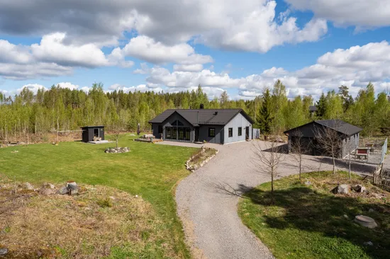 Gård/Skog, Iggelbo 121, Månkarbo, Tierp