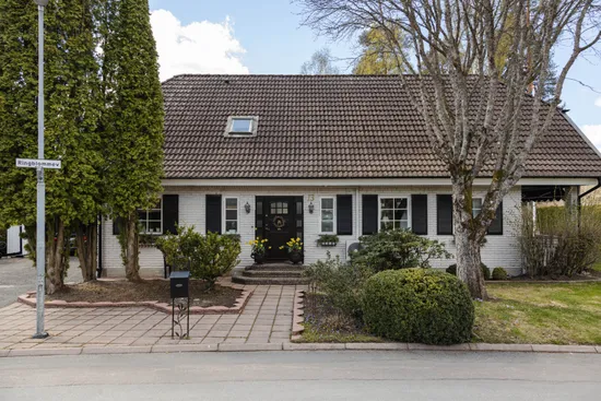 Villa, Ringblommevägen 13, Önsta Gryta, Västerås