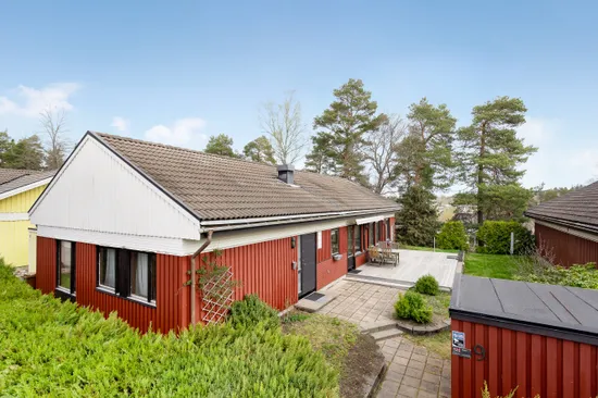Villa, Bondegränd 9, Viksjö, Järfälla