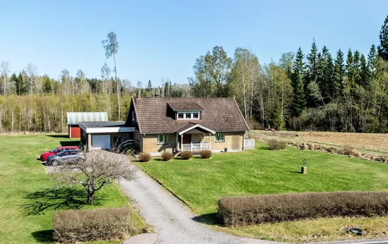 Villa, Takan 946, Vänersborg