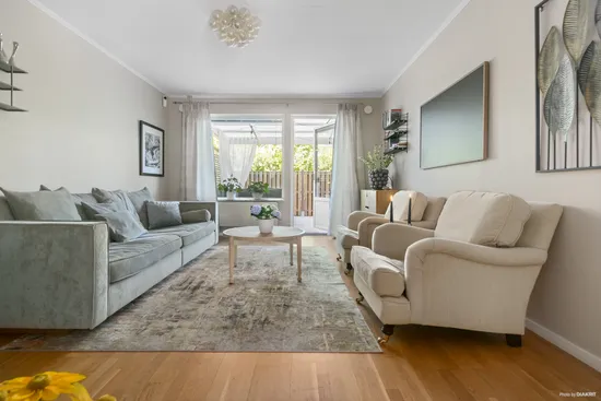 Radhus, Missionsvägen 52, Gribbylund, Täby