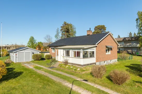 Villa, Fältvägen 11, Kilen, Töreboda