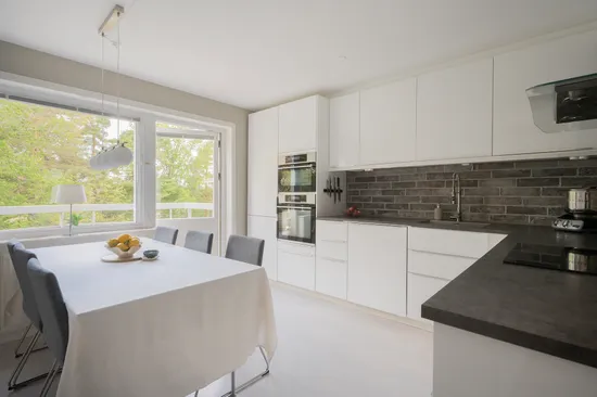 Bostadsrätt, Lillhagsvägen 8, Älvsjöbadet, Stockholm