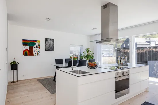 Radhus, Ängslyckan 38, Gånsta, Enköping