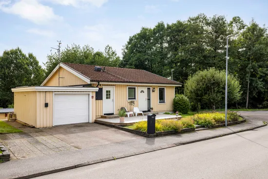 Villa, Guldflyvägen 2, Åled, Halmstad