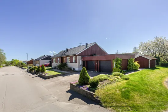 Villa, Backgårdsgatan 1, Vikingstad, Linköping
