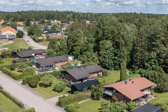 Villa, Dragontorpsvägen 5, Bälinge, Uppsala