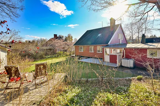 Villa, Össebyvägen 44, Smedby, Österåker