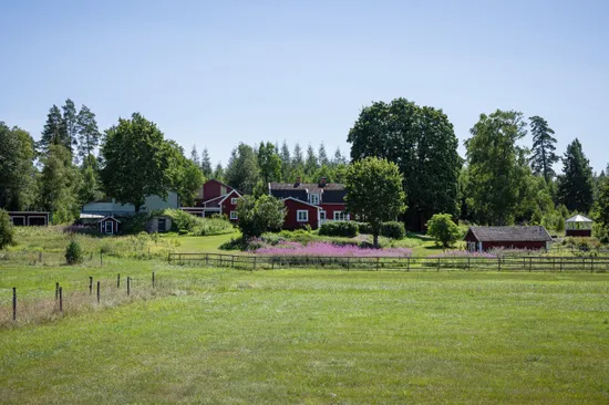 Gård/Skog, Gullstigen Rosenlund 1, Boxholm
